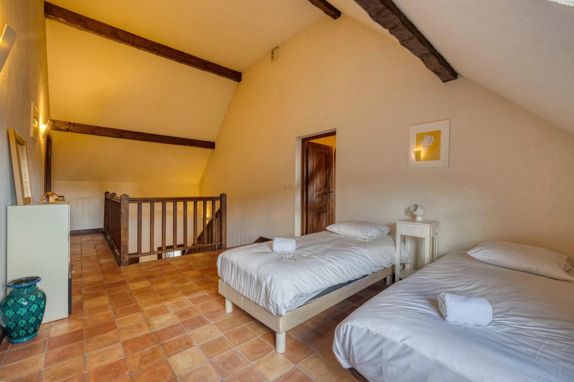 #Hp La Maison Des Lilas Large Family House Sleeps 12 Garden Seyssinet Exterior foto